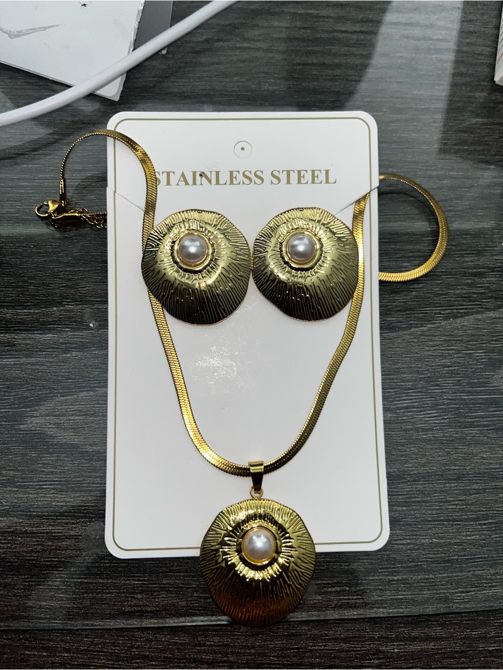 Gold-plates Pearl Medallion Necklace and Earring Set waterproof